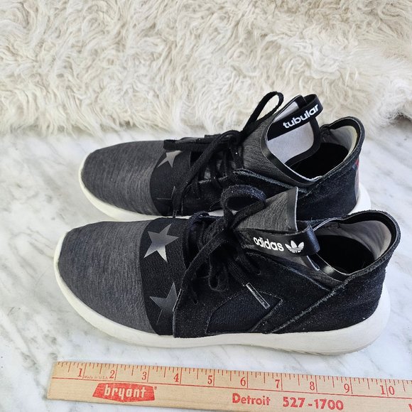 Adidas Women's Tubular Defiant Banned From Normal Star Sneakers Size 7.5 - Picture 3 of 8